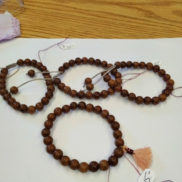 Sandlewood bracelets - Picture 6 of 6